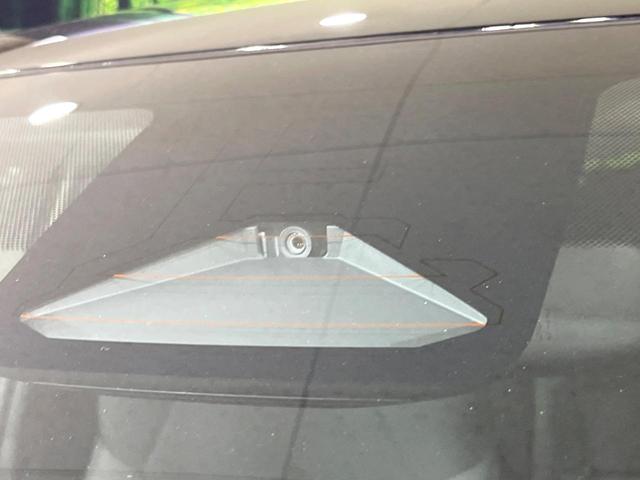 カローラツーリング Ｇ　１０型ディスプレイオーディオ　バックカメラ　衝突被害軽減システム　禁煙車　コーナーセンサー　スマートキー　ＬＥＤヘッド　オートハイビーム　オートライト　オートエアコン　Ｂｌｕｅｔｏｏｔｈ　フルセグ（3枚目）