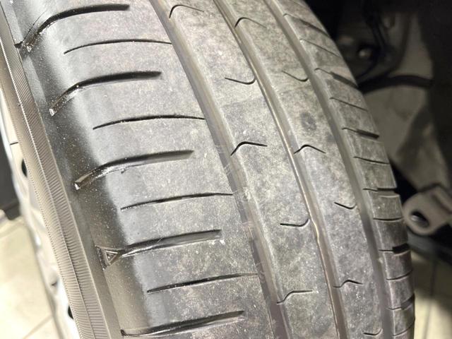 カローラツーリング Ｇ　１０型ディスプレイオーディオ　バックカメラ　衝突被害軽減システム　禁煙車　コーナーセンサー　スマートキー　ＬＥＤヘッド　オートハイビーム　オートライト　オートエアコン　Ｂｌｕｅｔｏｏｔｈ　フルセグ（29枚目）