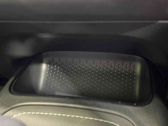 カローラツーリング Ｇ　１０型ディスプレイオーディオ　バックカメラ　衝突被害軽減システム　禁煙車　コーナーセンサー　スマートキー　ＬＥＤヘッド　オートハイビーム　オートライト　オートエアコン　Ｂｌｕｅｔｏｏｔｈ　フルセグ（47枚目）