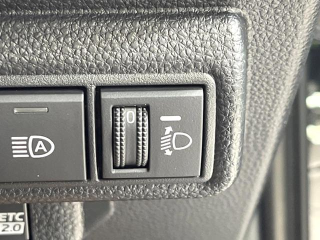 カローラツーリング Ｇ　１０型ディスプレイオーディオ　バックカメラ　衝突被害軽減システム　禁煙車　コーナーセンサー　スマートキー　ＬＥＤヘッド　オートハイビーム　オートライト　オートエアコン　Ｂｌｕｅｔｏｏｔｈ　フルセグ（50枚目）