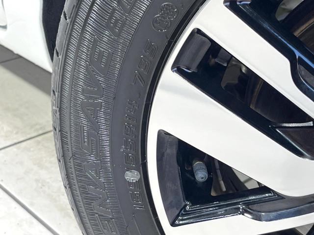 ルーミー カスタムＧ　両側電動スライドドア　衝突軽減装置　禁煙車　９型ディスプレイオーディオ　全周囲カメラ　レーダークルーズコントロール　ＥＴＣ　Ｂｌｕｅｔｏｏｔｈ　ドラレコ　シートヒーター　ＬＥＤヘッド　コーナーセンサー（30枚目）