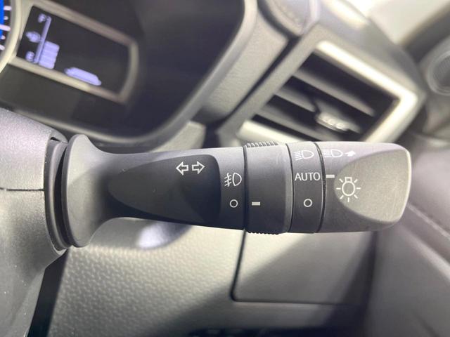 ルーミー カスタムＧ　両側電動スライドドア　衝突軽減装置　禁煙車　９型ディスプレイオーディオ　全周囲カメラ　レーダークルーズコントロール　ＥＴＣ　Ｂｌｕｅｔｏｏｔｈ　ドラレコ　シートヒーター　ＬＥＤヘッド　コーナーセンサー（39枚目）