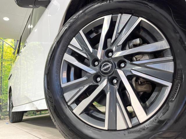 セレナ ハイウェイスターＶ　衝突軽減　両側電動スライドドア　プロパイロット　純正１２型ナビ　全周囲カメラ　ＢＳＭ　Ｂｌｕｅｔｏｏｔｈ　ＥＴＣ　ＬＥＤヘッドライト　ロールサンシェード　スマートキー　パークアシスト　禁煙車（13枚目）