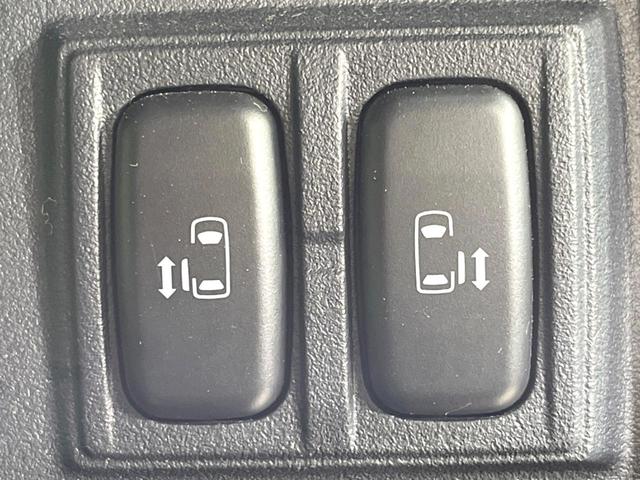 デリカＤ：５ Ｇ　パワーパッケージ　両側電動スライドドア　８インチナビ　フリップダウンモニター　バックカメラ　Ｂｌｕｅｔｏｏｈ　ドライブレコーダー　ＥＴＣ　ＨＩＤヘッドライト　スマートキー　純正１８インチアルミホイール　禁煙車（3枚目）