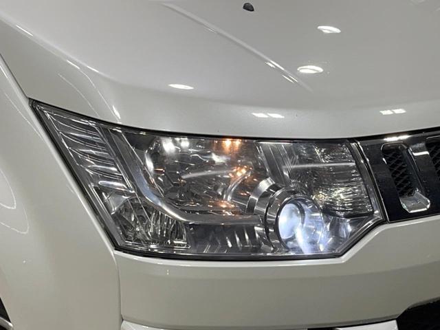 デリカＤ：５ Ｇ　パワーパッケージ　両側電動スライドドア　８インチナビ　フリップダウンモニター　バックカメラ　Ｂｌｕｅｔｏｏｈ　ドライブレコーダー　ＥＴＣ　ＨＩＤヘッドライト　スマートキー　純正１８インチアルミホイール　禁煙車（13枚目）