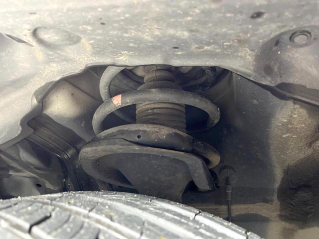 デリカＤ：５ Ｇ　パワーパッケージ　両側電動スライドドア　８インチナビ　フリップダウンモニター　バックカメラ　Ｂｌｕｅｔｏｏｈ　ドライブレコーダー　ＥＴＣ　ＨＩＤヘッドライト　スマートキー　純正１８インチアルミホイール　禁煙車（22枚目）