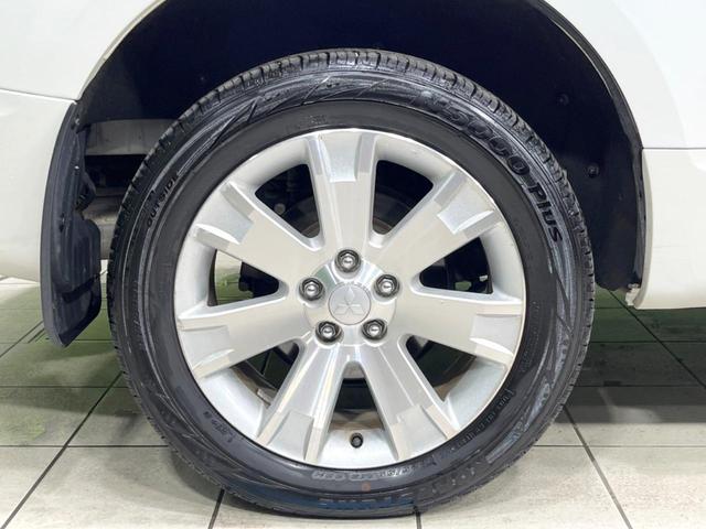 デリカＤ：５ Ｇ　パワーパッケージ　両側電動スライドドア　８インチナビ　フリップダウンモニター　バックカメラ　Ｂｌｕｅｔｏｏｈ　ドライブレコーダー　ＥＴＣ　ＨＩＤヘッドライト　スマートキー　純正１８インチアルミホイール　禁煙車（29枚目）