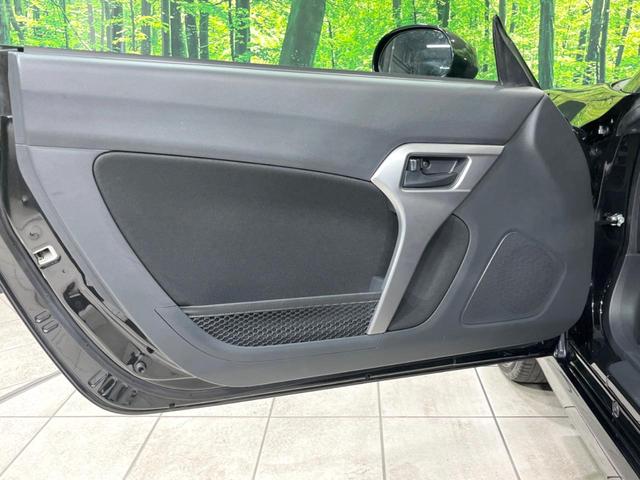 コペン ローブ MT車 SDナビ 禁煙車 ETC Bluetooth フルセグ スマートキー シートヒーター LEDヘッドライト オートライト ステアリングスイッチ オートエアコン 純正16インチホイル フォグライト(41枚目)