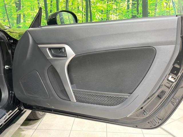 コペン ローブ MT車 SDナビ 禁煙車 ETC Bluetooth フルセグ スマートキー シートヒーター LEDヘッドライト オートライト ステアリングスイッチ オートエアコン 純正16インチホイル フォグライト(42枚目)