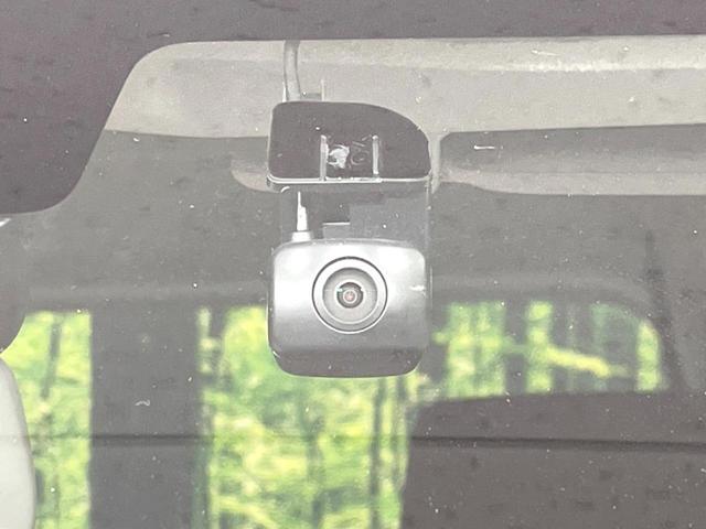 NV100クリッパーバン GX 純正SDナビ 衝突被害軽減装置 ETC ドライブレコーダー Bluetooth バックカメラ 禁煙車 オートライト CD DVD再生 フルセグ 盗難防止装置 プライバシーガラス アイドリングストップ(7枚目)