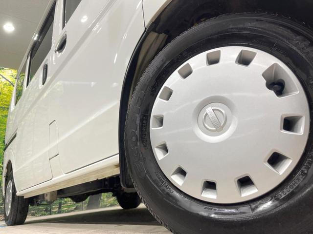 NV100クリッパーバン GX 純正SDナビ 衝突被害軽減装置 ETC ドライブレコーダー Bluetooth バックカメラ 禁煙車 オートライト CD DVD再生 フルセグ 盗難防止装置 プライバシーガラス アイドリングストップ(13枚目)