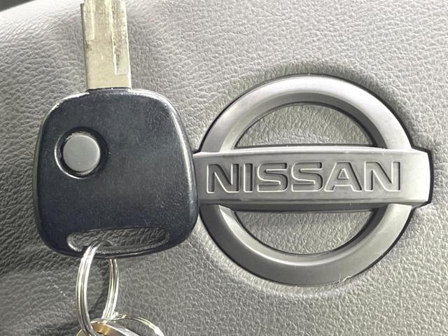 NV100クリッパーバン GX 純正SDナビ 衝突被害軽減装置 ETC ドライブレコーダー Bluetooth バックカメラ 禁煙車 オートライト CD DVD再生 フルセグ 盗難防止装置 プライバシーガラス アイドリングストップ(34枚目)