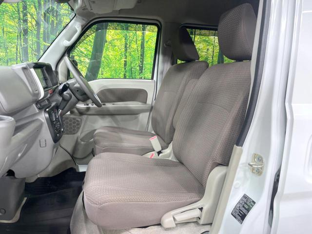 NV100クリッパーバン GX 純正SDナビ 衝突被害軽減装置 ETC ドライブレコーダー Bluetooth バックカメラ 禁煙車 オートライト CD DVD再生 フルセグ 盗難防止装置 プライバシーガラス アイドリングストップ(35枚目)