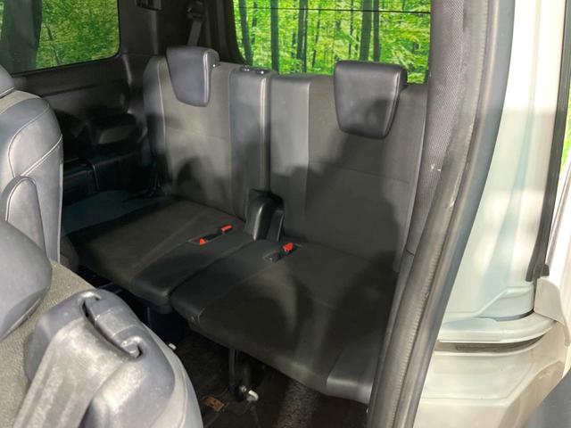 ノア ハイブリッドSi ダブルバイビー 両側電動ドア SDナビ 後席モニター バックカメラ 寒冷地仕様 衝突被害軽減システム 禁煙車 ハーフレザーシート ドラレコ スマートキー LEDヘッド ETC クルコン 純正16インチアルミ(10枚目)