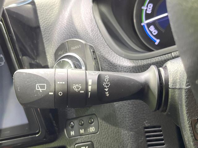 ノア ハイブリッドSi ダブルバイビー 両側電動ドア SDナビ 後席モニター バックカメラ 寒冷地仕様 衝突被害軽減システム 禁煙車 ハーフレザーシート ドラレコ スマートキー LEDヘッド ETC クルコン 純正16インチアルミ(40枚目)