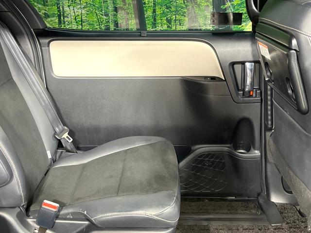 ノア ハイブリッドSi ダブルバイビー 両側電動ドア SDナビ 後席モニター バックカメラ 寒冷地仕様 衝突被害軽減システム 禁煙車 ハーフレザーシート ドラレコ スマートキー LEDヘッド ETC クルコン 純正16インチアルミ(53枚目)