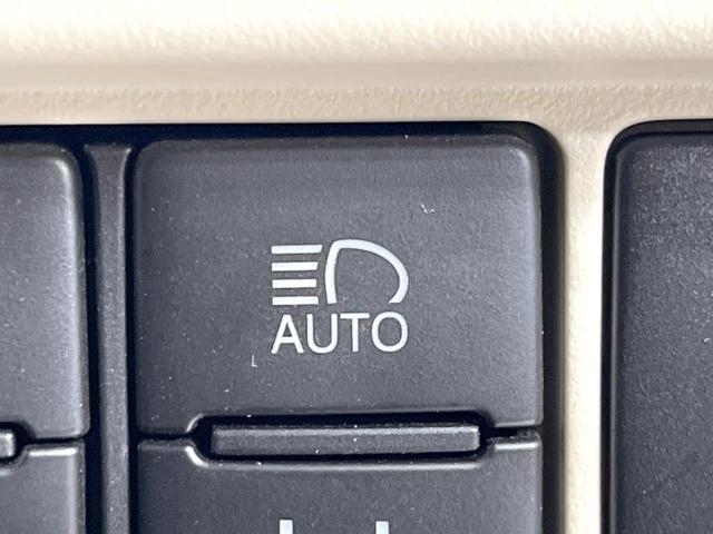 ノア ハイブリッドSi ダブルバイビー 両側電動ドア SDナビ 後席モニター バックカメラ 寒冷地仕様 衝突被害軽減システム 禁煙車 ハーフレザーシート ドラレコ スマートキー LEDヘッド ETC クルコン 純正16インチアルミ(65枚目)