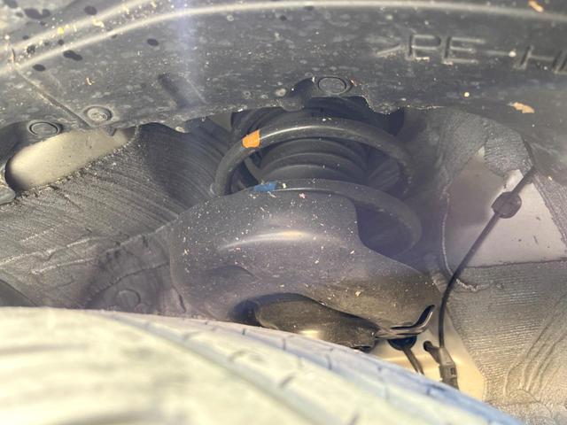 カローラスポーツ ハイブリッドＧ　衝突軽減装置　ＢＳＭ　レーダークルーズ　純正１０型ディスプレイオーディオ　バックカメラ　Ｂｌｕｅｔｏｏｔｈ　ＥＴＣ　ＬＥＤヘッドライト　アイドリングストップ　横滑り防止装置　スマートキー　禁煙車（21枚目）