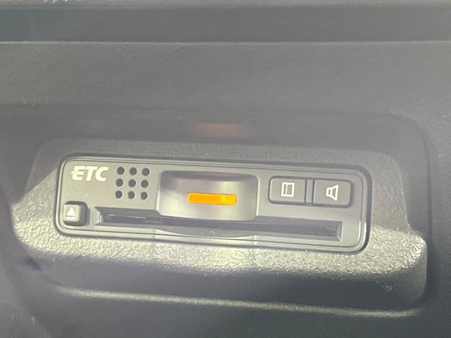 フリードハイブリッド ジャストセレクション　両側電動ドア　純正ＳＤナビ　バックカメラ　禁煙車　ドラレコ　スマートキー　ＨＩＤヘッド　ビルトインＥＴＣ　クルコン　オートライト　オートエアコン　ＣＤ　ＤＶＤ再生　フルセグ（6枚目）