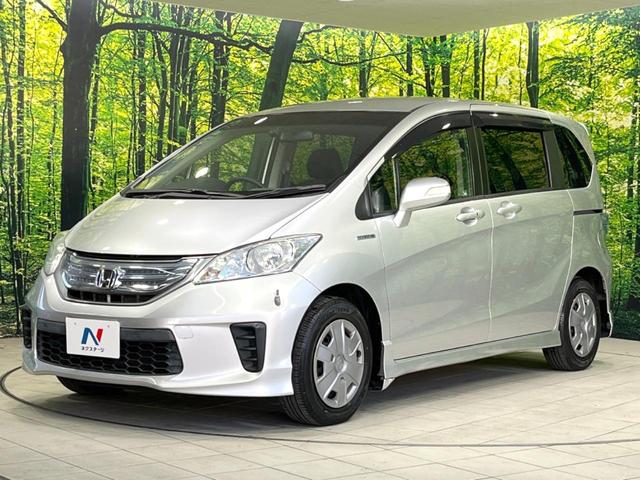 フリードハイブリッド ジャストセレクション　両側電動ドア　純正ＳＤナビ　バックカメラ　禁煙車　ドラレコ　スマートキー　ＨＩＤヘッド　ビルトインＥＴＣ　クルコン　オートライト　オートエアコン　ＣＤ　ＤＶＤ再生　フルセグ（28枚目）