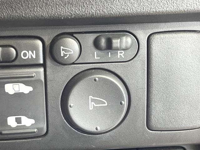 フリードハイブリッド ジャストセレクション　両側電動ドア　純正ＳＤナビ　バックカメラ　禁煙車　ドラレコ　スマートキー　ＨＩＤヘッド　ビルトインＥＴＣ　クルコン　オートライト　オートエアコン　ＣＤ　ＤＶＤ再生　フルセグ（56枚目）