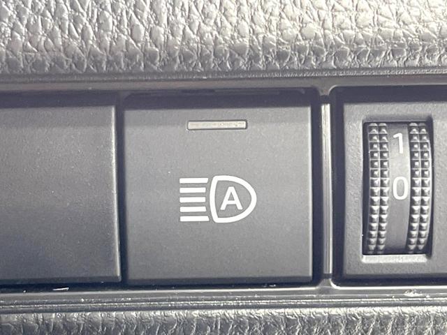 プリウス G サイド・バックカメラ 100V電源 衝突被害軽減システム レーダークルーズ 禁煙車 ドラレコ コーナーセンサー スマートキー LEDヘッド ナビ連動ETC 純正19インチアルミ オートハイビーム(6枚目)