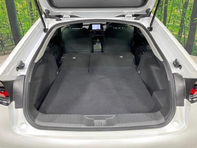 プリウス G サイド・バックカメラ 100V電源 衝突被害軽減システム レーダークルーズ 禁煙車 ドラレコ コーナーセンサー スマートキー LEDヘッド ナビ連動ETC 純正19インチアルミ オートハイビーム(10枚目)