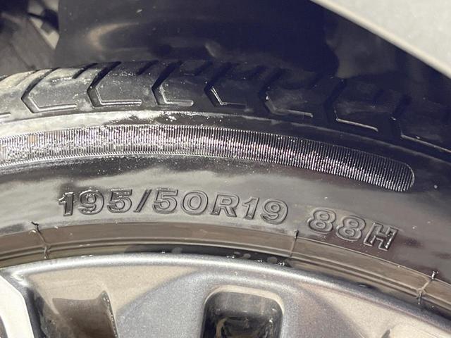 プリウス G サイド・バックカメラ 100V電源 衝突被害軽減システム レーダークルーズ 禁煙車 ドラレコ コーナーセンサー スマートキー LEDヘッド ナビ連動ETC 純正19インチアルミ オートハイビーム(24枚目)