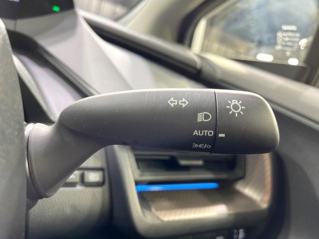 プリウス G サイド・バックカメラ 100V電源 衝突被害軽減システム レーダークルーズ 禁煙車 ドラレコ コーナーセンサー スマートキー LEDヘッド ナビ連動ETC 純正19インチアルミ オートハイビーム(43枚目)