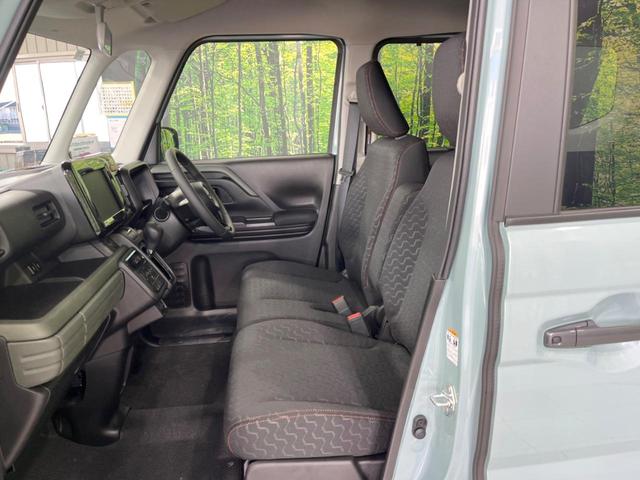 スペーシアギア ハイブリッドＸＺ　届出済未使用車　両側電動ドア　衝突被害軽減システム　レーダークルーズ　コーナーセンサー　スマートキー　ＬＥＤヘッド　純正１４インチアルミ　車線逸脱警報　オートライト　オートエアコン　ＬＥＤフォグ（8枚目）