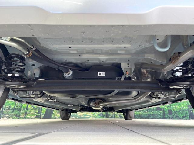 スペーシアギア ハイブリッドＸＺ　届出済未使用車　両側電動ドア　衝突被害軽減システム　レーダークルーズ　コーナーセンサー　スマートキー　ＬＥＤヘッド　純正１４インチアルミ　車線逸脱警報　オートライト　オートエアコン　ＬＥＤフォグ（19枚目）