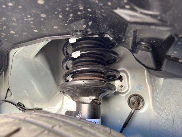 スペーシアギア ハイブリッドＸＺ　届出済未使用車　両側電動ドア　衝突被害軽減システム　レーダークルーズ　コーナーセンサー　スマートキー　ＬＥＤヘッド　純正１４インチアルミ　車線逸脱警報　オートライト　オートエアコン　ＬＥＤフォグ（20枚目）