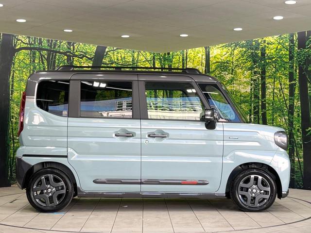 スペーシアギア ハイブリッドＸＺ　届出済未使用車　両側電動ドア　衝突被害軽減システム　レーダークルーズ　コーナーセンサー　スマートキー　ＬＥＤヘッド　純正１４インチアルミ　車線逸脱警報　オートライト　オートエアコン　ＬＥＤフォグ（29枚目）