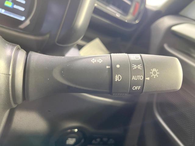 スペーシアギア ハイブリッドＸＺ　届出済未使用車　両側電動ドア　衝突被害軽減システム　レーダークルーズ　コーナーセンサー　スマートキー　ＬＥＤヘッド　純正１４インチアルミ　車線逸脱警報　オートライト　オートエアコン　ＬＥＤフォグ（37枚目）