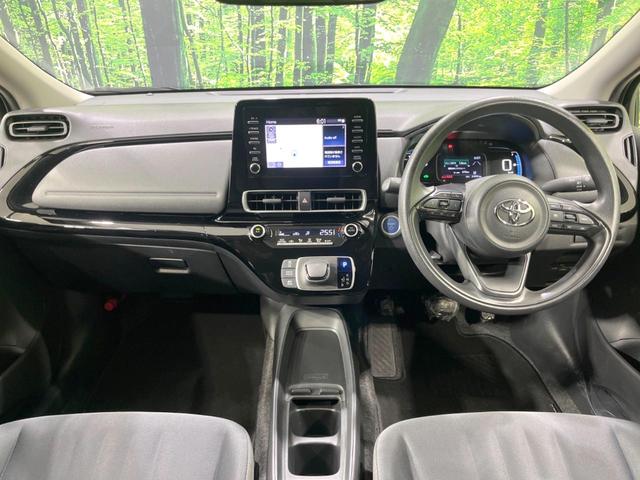 アクア X バックカメラ 衝突被害軽減システム レーダークルーズ 禁煙車 コーナーセンサー スマートキー LEDヘッド ビルトインETC オートハイビーム 車線逸脱警報 オートライト オートエアコン(2枚目)