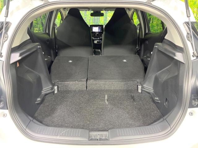 アクア X バックカメラ 衝突被害軽減システム レーダークルーズ 禁煙車 コーナーセンサー スマートキー LEDヘッド ビルトインETC オートハイビーム 車線逸脱警報 オートライト オートエアコン(42枚目)