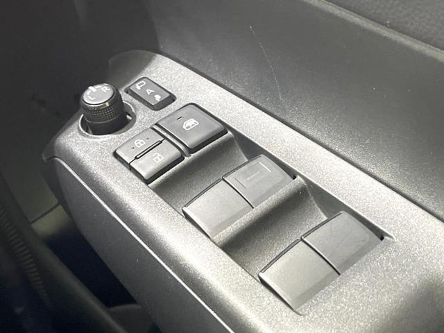 アクア X バックカメラ 衝突被害軽減システム レーダークルーズ 禁煙車 コーナーセンサー スマートキー LEDヘッド ビルトインETC オートハイビーム 車線逸脱警報 オートライト オートエアコン(57枚目)