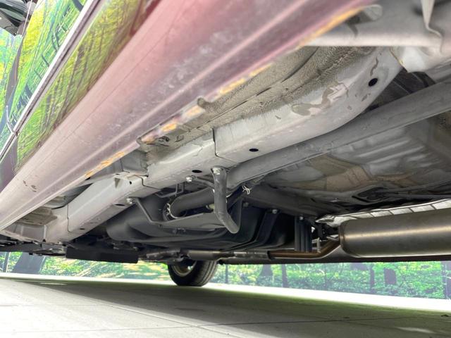 N-ONE プレミアム・Lパッケージ 純正SDナビ バックカメラ 禁煙車 ETC スマートキー HIDヘッドライト CD再生 オートライト アイドリングストップ 電動格納ミラー オートエアコン 15インチAW 盗難防止システム 横滑り防止(22枚目)