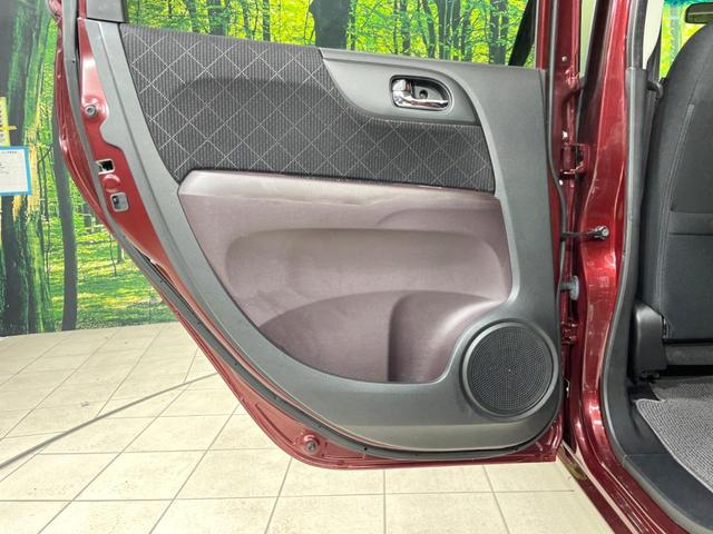 N-ONE プレミアム・Lパッケージ 純正SDナビ バックカメラ 禁煙車 ETC スマートキー HIDヘッドライト CD再生 オートライト アイドリングストップ 電動格納ミラー オートエアコン 15インチAW 盗難防止システム 横滑り防止(32枚目)