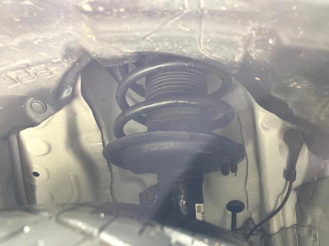 アクア Ｓスタイルブラック　純正ＳＤナビ　バックカメラ　衝突被害軽減システム　禁煙車　コーナーセンサー　スマートキー　ビルトインＥＴＣ　オートハイビーム　車線逸脱警報　オートライト　オートエアコン　Ｂｌｕｅｔｏｏｔｈ（20枚目）