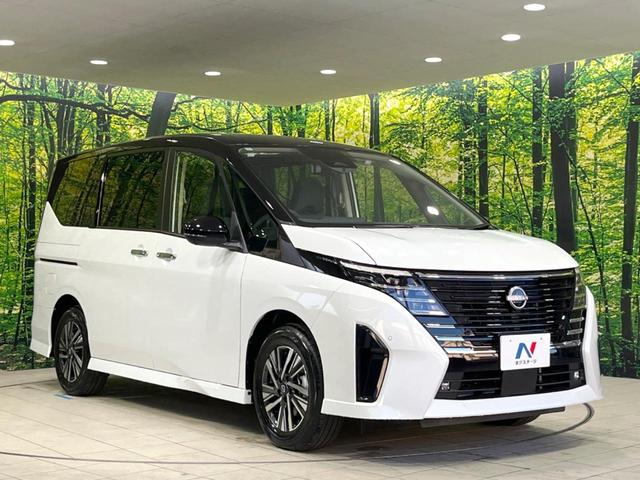 セレナ ｅ－パワー　ハイウェイスターＶ　登録済未使用車　１２．３インチナビ　両側電動ドア　全周囲カメラ　衝突被害軽減装置　レーダークルーズ　レザーシート　コーナーセンサー　スマートキー　ＬＥＤヘッド＆フォグ　ＥＴＣ２．０　純正１６インチＡＷ（17枚目）