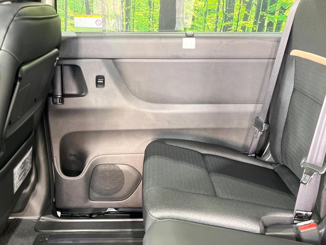 セレナ ｅ－パワー　ハイウェイスターＶ　登録済未使用車　１２．３インチナビ　両側電動ドア　全周囲カメラ　衝突被害軽減装置　レーダークルーズ　レザーシート　コーナーセンサー　スマートキー　ＬＥＤヘッド＆フォグ　ＥＴＣ２．０　純正１６インチＡＷ（51枚目）