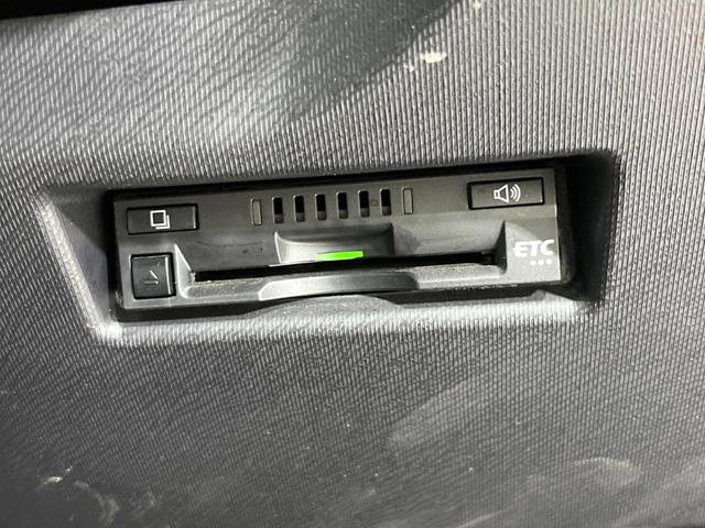 アクア クロスオーバー 衝突軽減装置 純正ナビ バックカメラ Bluetooth ETC ドライブレコーダー LEDヘッドライト LEDフォグライト スマートキー クリアランスソナー オートマチックハイビーム レーンキープ(6枚目)