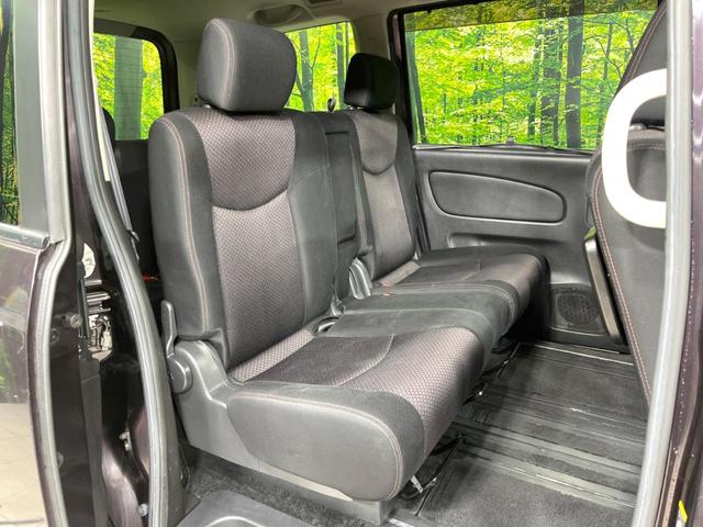 セレナ ハイウェイスター　Ｊパッケージ　後席モニター　両側電動スライドドア　純正ＳＤナビ　バックカメラ　ＥＴＣ　禁煙車　ＨＩＤヘッド　クルコン　純正１６インチアルミ　オートライト　オートエアコン　リアエアコン　Ｂｌｕｅｔｏｏｔｈ（9枚目）