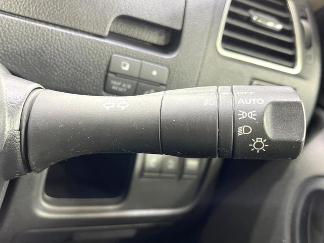 セレナ ハイウェイスター　Ｊパッケージ　後席モニター　両側電動スライドドア　純正ＳＤナビ　バックカメラ　ＥＴＣ　禁煙車　ＨＩＤヘッド　クルコン　純正１６インチアルミ　オートライト　オートエアコン　リアエアコン　Ｂｌｕｅｔｏｏｔｈ（46枚目）