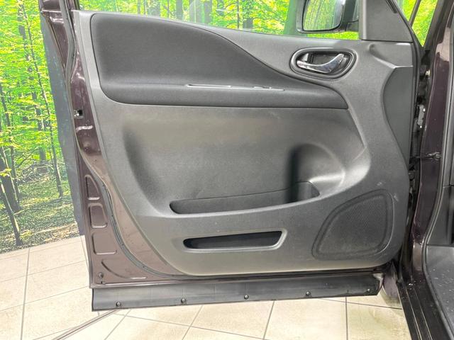 セレナ ハイウェイスター　Ｊパッケージ　後席モニター　両側電動スライドドア　純正ＳＤナビ　バックカメラ　ＥＴＣ　禁煙車　ＨＩＤヘッド　クルコン　純正１６インチアルミ　オートライト　オートエアコン　リアエアコン　Ｂｌｕｅｔｏｏｔｈ（49枚目）