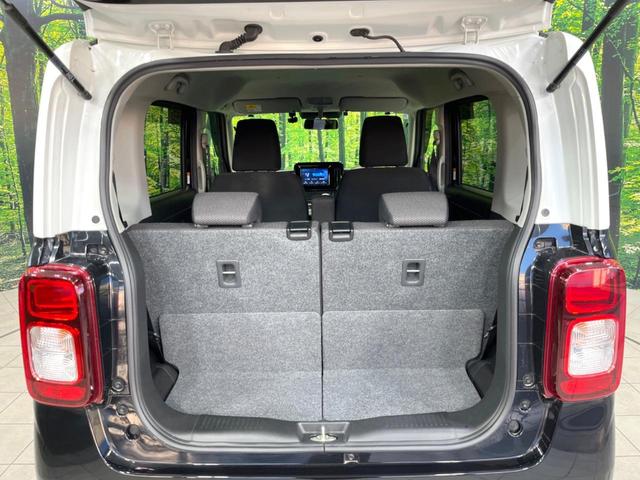 ���i�̂���������ʋ΁A���}���ɏ\���ȉ׎��X�y�[�X���m�ۂ��Ă���܂��B�Z�J���h�V�[�g��|���ƁA�傫�ȉו��̐ύڂ��\�ł���