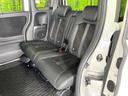 後部座席も気になるようなキズ・汚れやへたり等、大きなダメージはなく、良好な状態です。