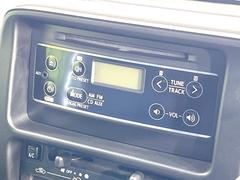 お好きな音楽を車内でお楽しみいただけます♪スピーカー交換・ウーハー追加などの音質向上や、最新ナビ・後席モニター等の取り付けも是非ご相談ください！ 5