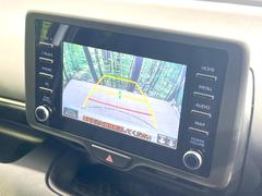 【バックカメラ】駐車時に後方がリアルタイム映像で確認できます。大型商業施設や立体駐車場での駐車時や、夜間のバック時に大活躍！運転スキルに関わらず、今や必須となった装備のひとつです！ 5